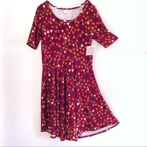 NWT! LuLaRoe 3xl Triangle Print Nicole Dress!